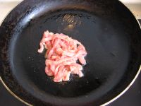 芹菜炒肉的做法步骤4