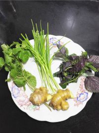 田螺黄焖鸡的做法步骤7
