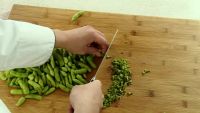 麻辣小毛豆的做法步骤1