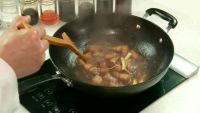 老佛爷红烧肉的做法步骤4