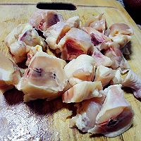 土豆炖鸡块的做法图解2