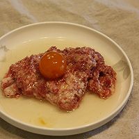 咸蛋蒸肉饼#方太蒸爱行动#的做法图解3
