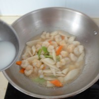 虾仁熘山药的做法图解12