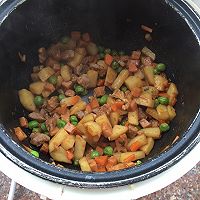 电饭煲版—豌豆猪肉焖饭的做法图解4