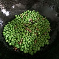 豌豆米炒肉的做法图解4