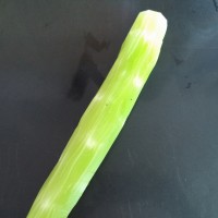 葱油莴笋的做法图解2