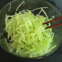 葱油莴笋的做法图解5