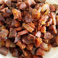 【腊肉季】腊肉豌豆丁的做法图解2