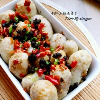 剁椒豆豉蒸芋头的做法图解5