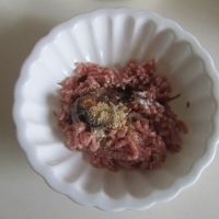 三鲜生煎包的做法图解3