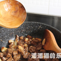 黑蒜子牛肉粒的做法图解18