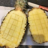 东南亚风情-五彩菠萝炒饭的做法图解1